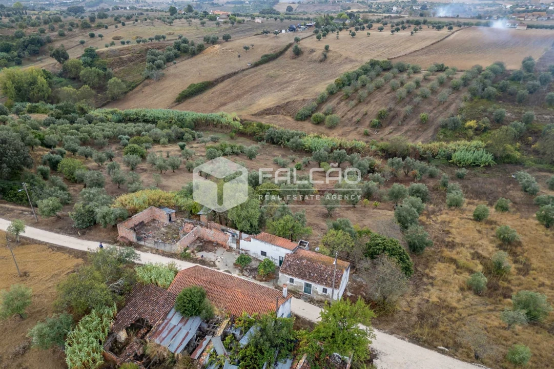 Moradia T2 para Venda em Casével e Vaqueiros Foto 5