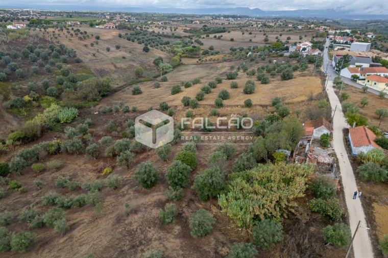 Moradia T2 para Venda em Casével e Vaqueiros Foto 16
