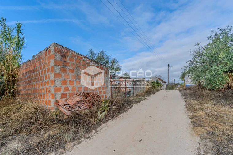 Moradia T2 para Venda em Casével e Vaqueiros Foto 21