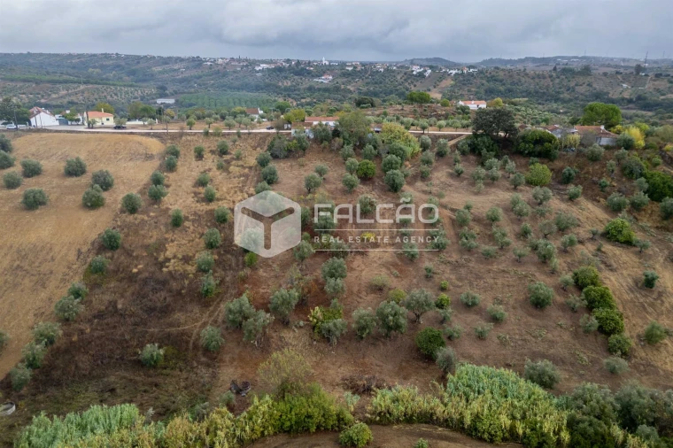 Moradia T2 para Venda em Casével e Vaqueiros Foto 6