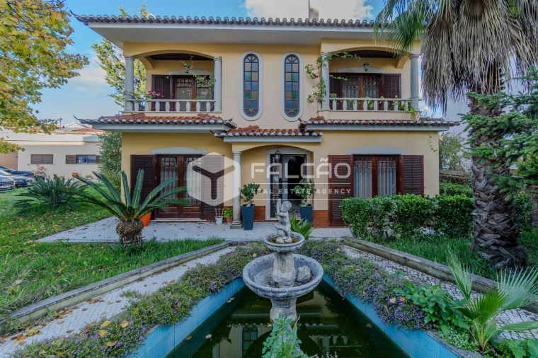 Moradia T4 para Venda em Marvila, Ribeira Santarém, São Salvador, São Nicolau Foto 11