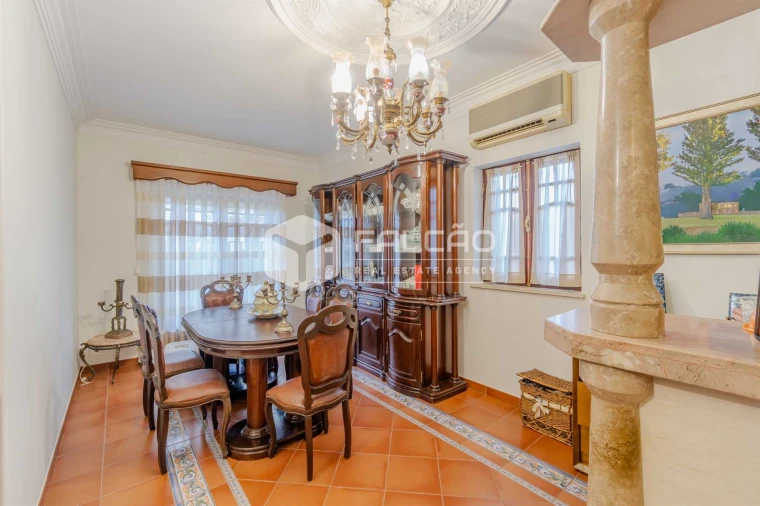 Moradia T4 para Venda em Marvila, Ribeira Santarém, São Salvador, São Nicolau Foto 5