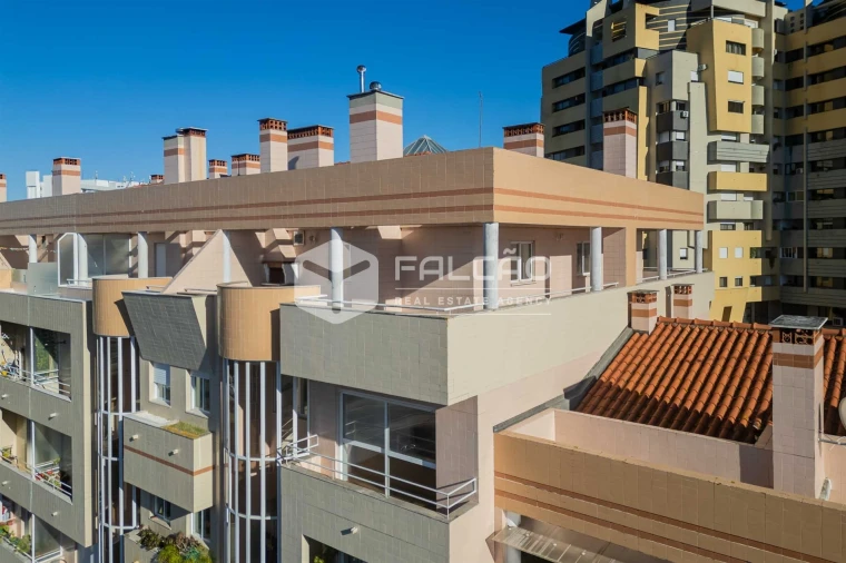Apartamento T4 para Venda em Marvila, Ribeira Santarém, São Salvador, São Nicolau Foto 1