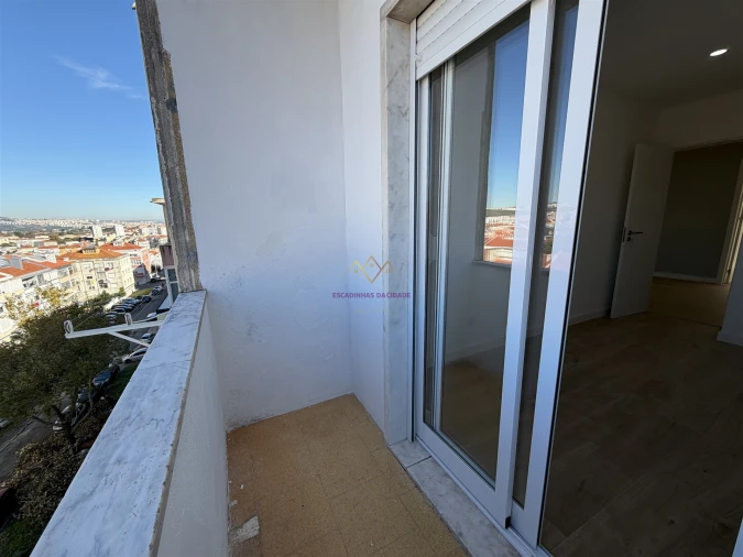 Apartamento T4 para Venda em Águas Livres Foto 14