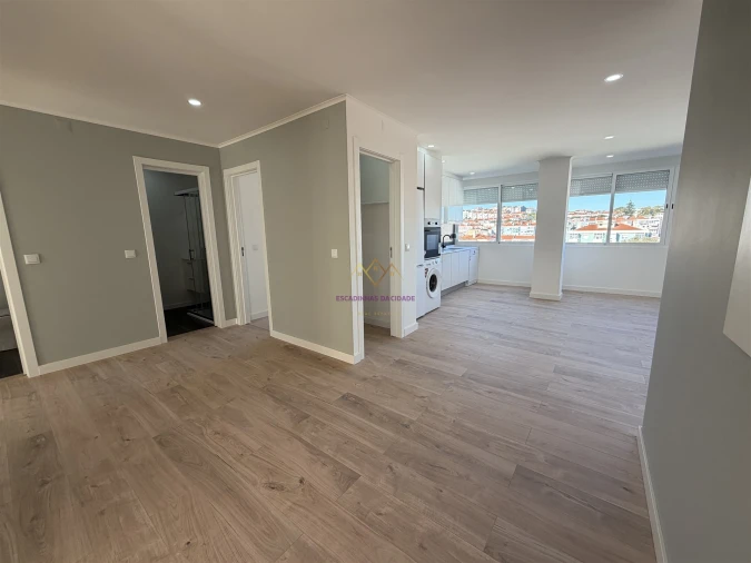 Apartamento T4 para Venda em Águas Livres Foto 35