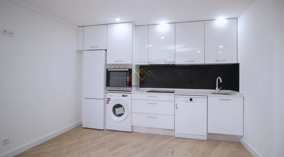 Apartamento T3 para Venda em Alverca do Ribatejo e Sobralinho Foto 10