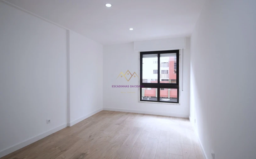 Apartamento T3 para Venda em Alverca do Ribatejo e Sobralinho Foto 4