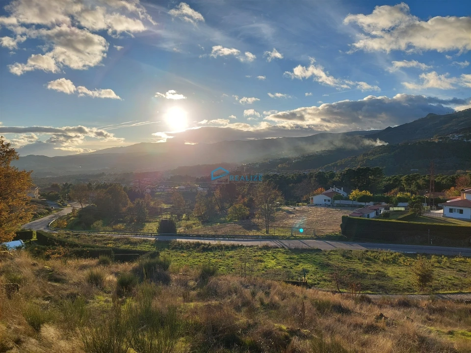Terreno para Venda em Adoufe e Vilarinho de Samardã Foto 9