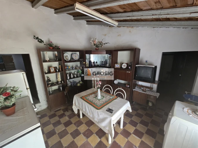 Moradia T3 para Venda em Santa Cruz Foto 3