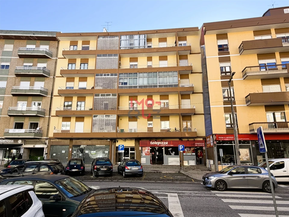 Loja para Venda em Santa Maria, São Pedro e Matacães Foto 1