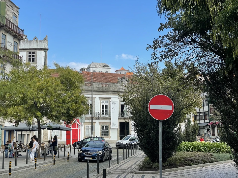 Apartamento T0 para Venda em Paranhos Foto 9