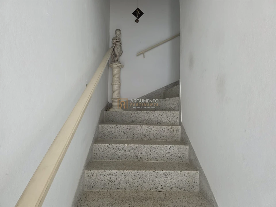 Moradia T2 para Venda em Pedrouços Foto 16