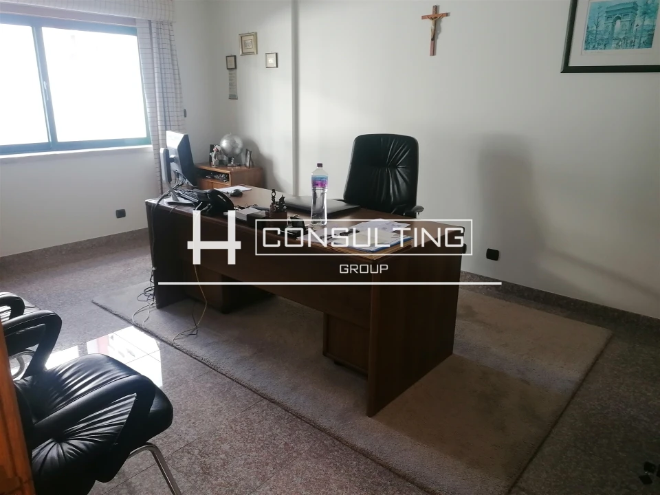 Escritório para Venda em Algés, Linda-A-Velha e Cruz Quebrada-Dafundo Foto 19