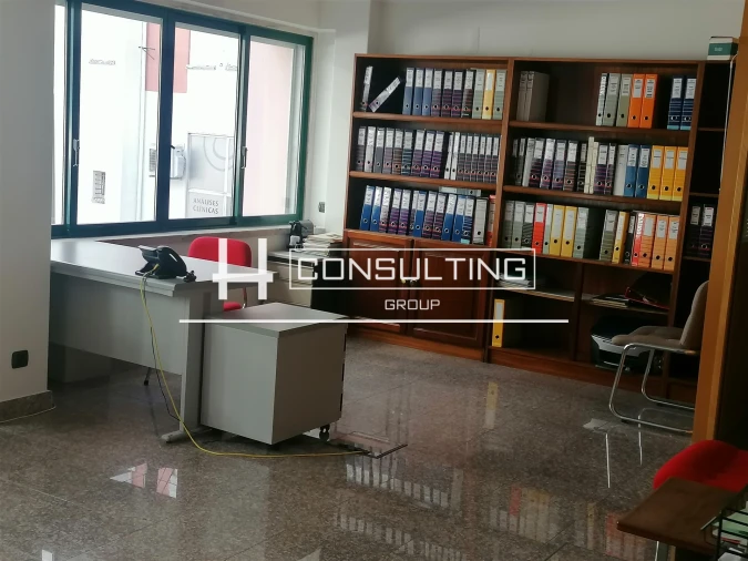 Escritório para Venda em Algés, Linda-A-Velha e Cruz Quebrada-Dafundo Foto 3