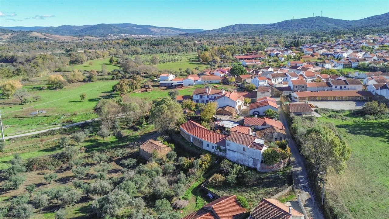 Moradia T1 para Venda em Benquerença Foto 24