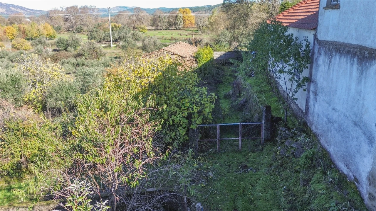 Moradia T1 para Venda em Benquerença Foto 19