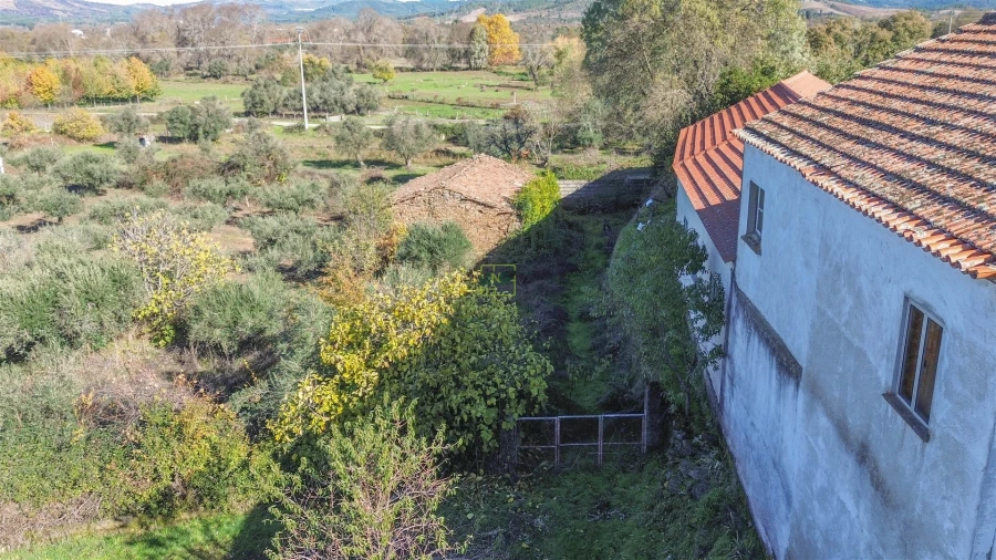 Moradia T1 para Venda em Benquerença Foto 18