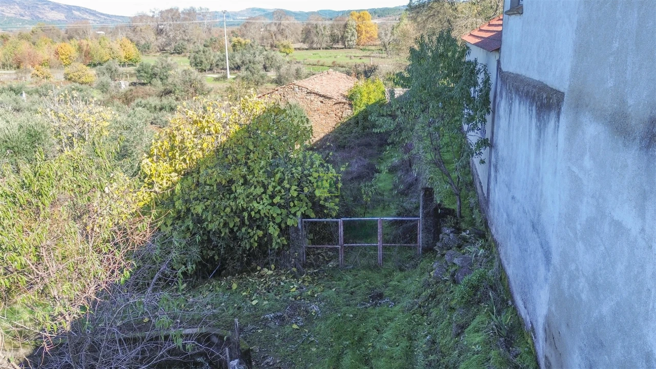 Moradia T1 para Venda em Benquerença Foto 20