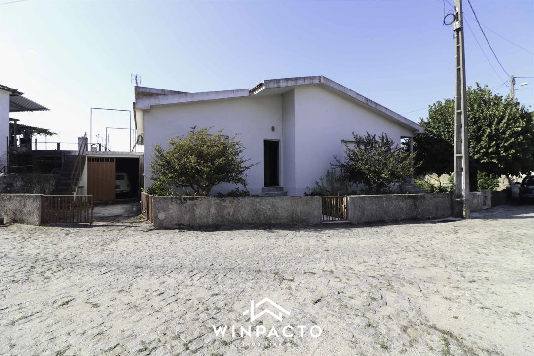 Moradia T3 para Venda em Vilar Seco Foto 3