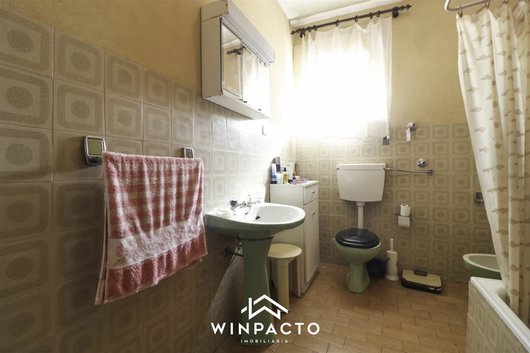 Moradia T3 para Venda em Vilar Seco Foto 8