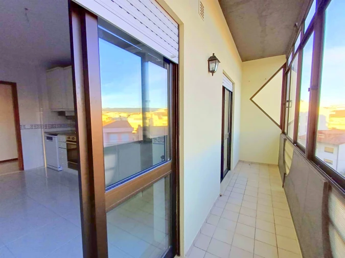 Apartamento T4 para Arrendamento em Buarcos Foto 8