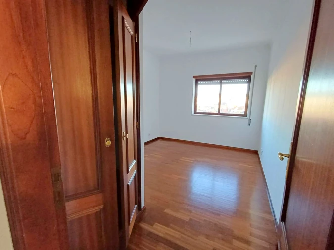 Apartamento T4 para Arrendamento em Buarcos Foto 24