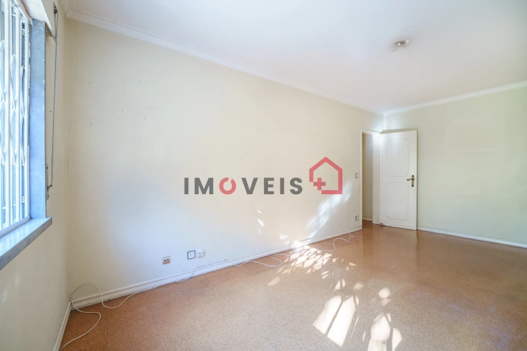 Apartamento T2 para Venda em Algés, Linda-A-Velha e Cruz Quebrada-Dafundo Foto 14