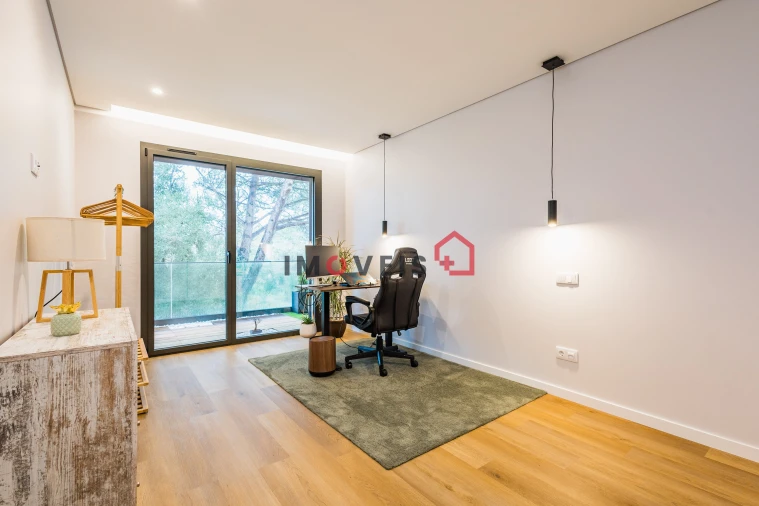 Apartamento T3 para Venda em Parceiros e Azoia Foto 19