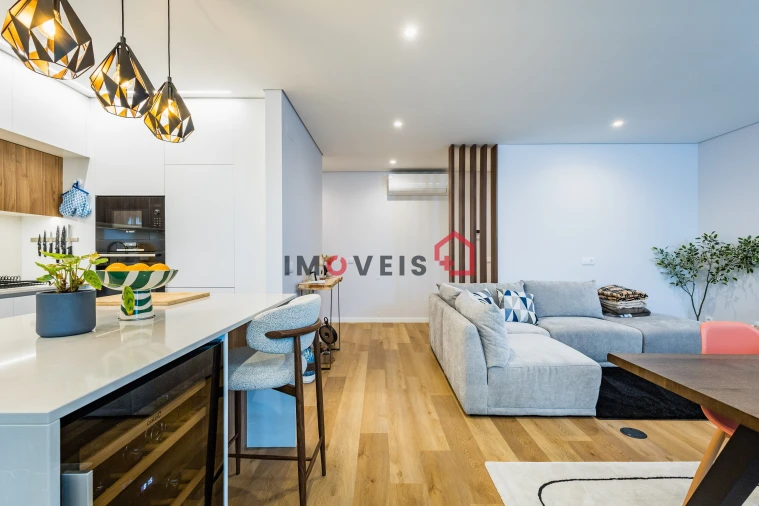 Apartamento T3 para Venda em Parceiros e Azoia Foto 6