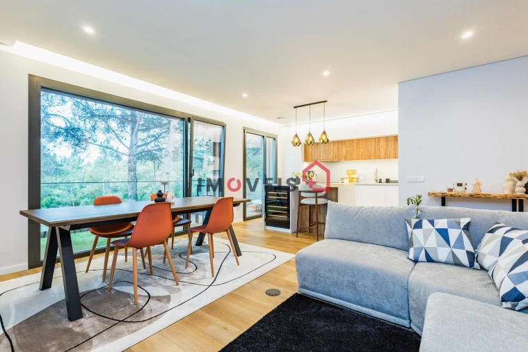 Apartamento T3 para Venda em Parceiros e Azoia Foto 4