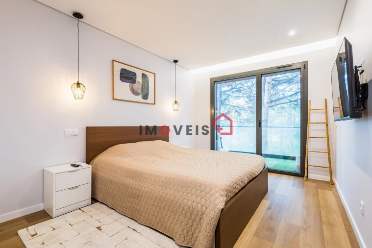 Apartamento T3 para Venda em Parceiros e Azoia Foto 18