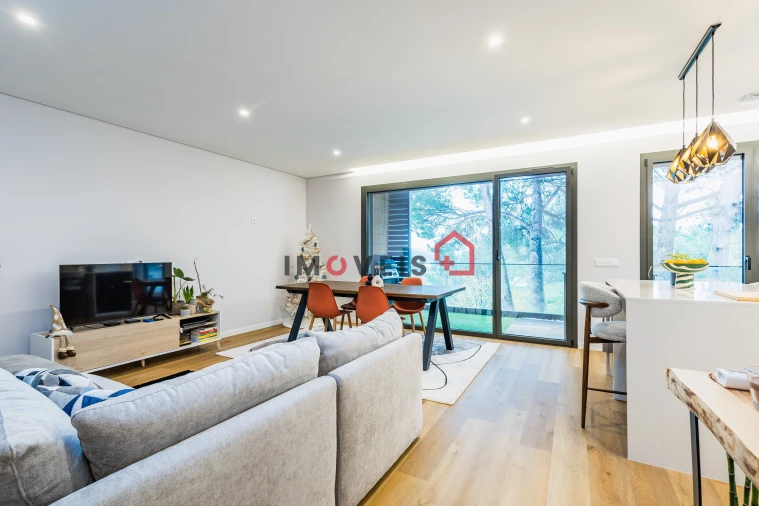 Apartamento T3 para Venda em Parceiros e Azoia Foto 3