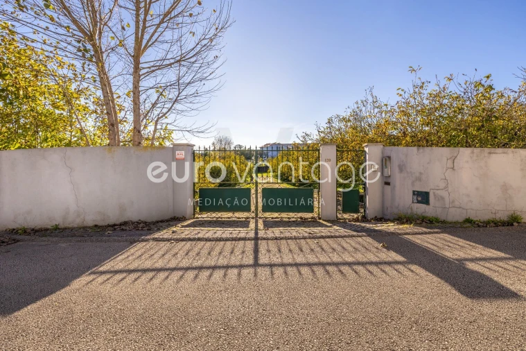 Moradia T6 para Venda em Marrazes e Barosa Foto 2