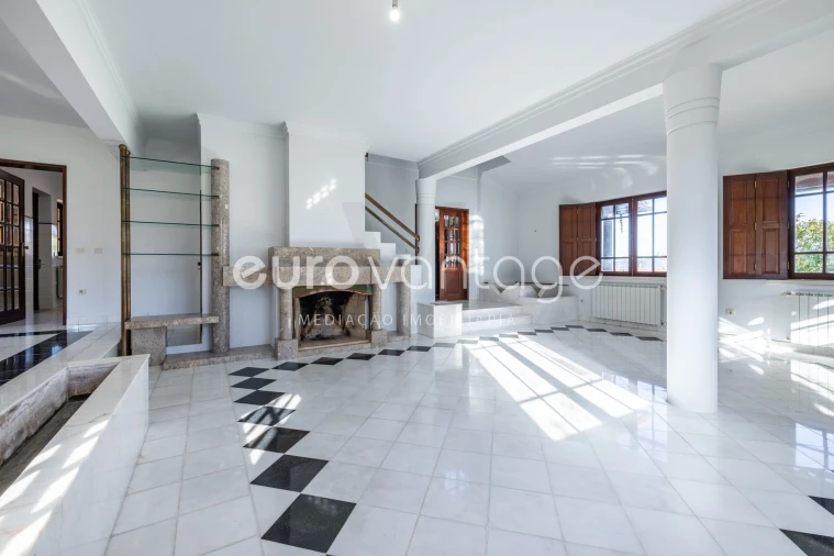 Moradia T6 para Venda em Marrazes e Barosa Foto 13