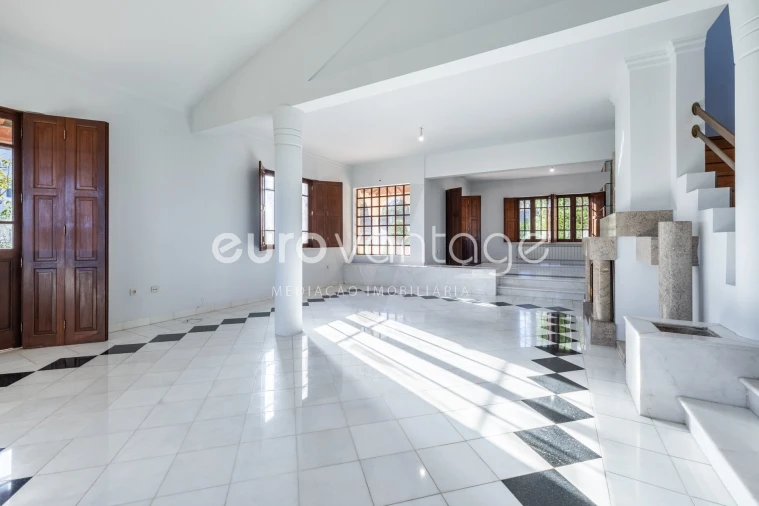 Moradia T6 para Venda em Marrazes e Barosa Foto 10