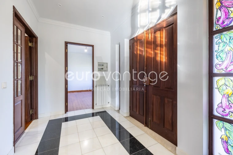 Moradia T6 para Venda em Marrazes e Barosa Foto 6