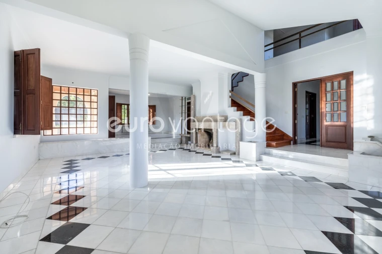 Moradia T6 para Venda em Marrazes e Barosa Foto 11