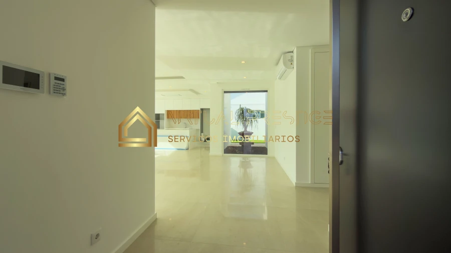 Moradia T4 para Venda em Azeitão (São Lourenço e São Simão) Foto 3