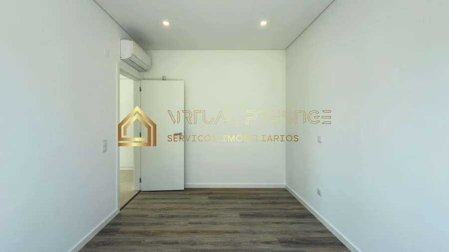 Moradia T4 para Venda em Azeitão (São Lourenço e São Simão) Foto 15