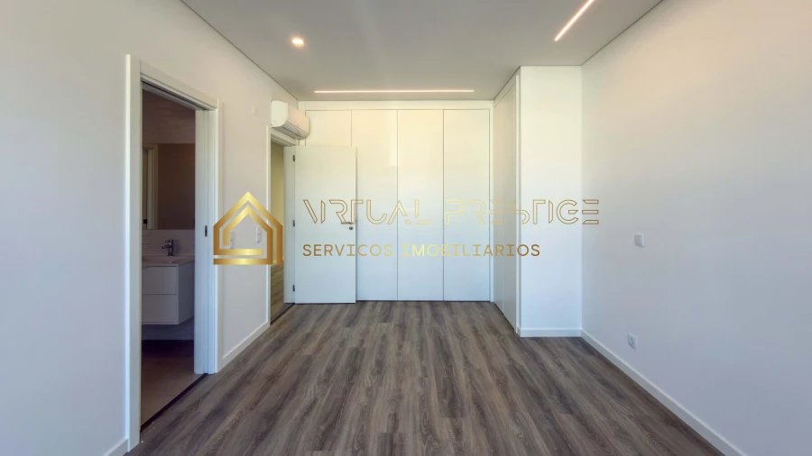 Moradia T4 para Venda em Azeitão (São Lourenço e São Simão) Foto 18