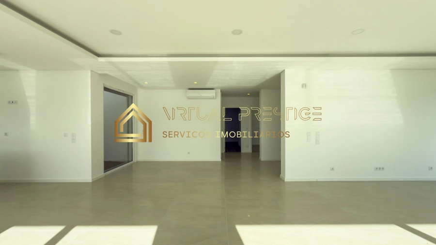 Moradia T4 para Venda em Azeitão (São Lourenço e São Simão) Foto 7