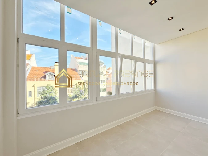 Apartamento T3 para Venda em Areeiro Foto 10