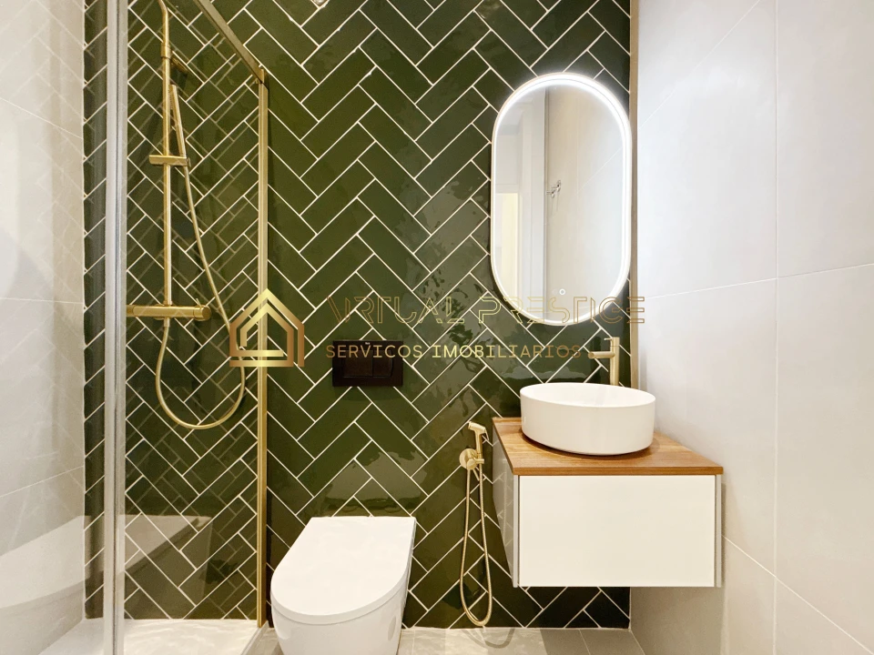 Apartamento T3 para Venda em Areeiro Foto 13