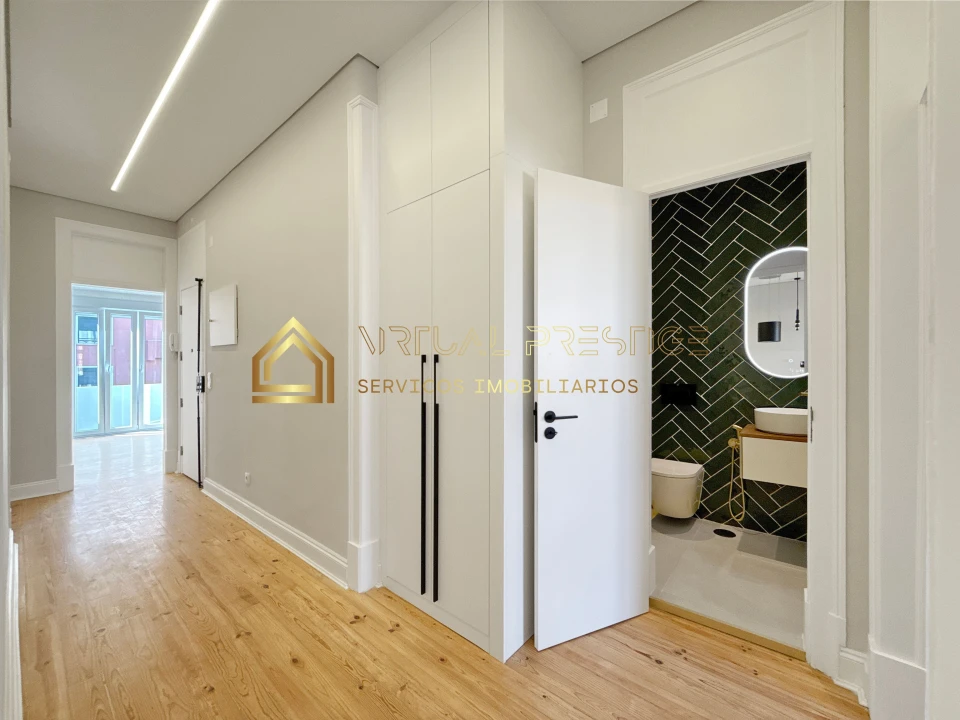 Apartamento T3 para Venda em Areeiro Foto 12