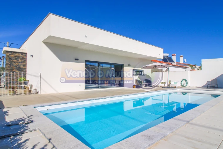 Moradia T3 para Venda em Fazendas de Almeirim