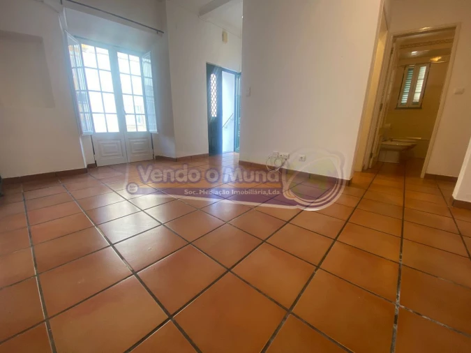 Moradia T2 para Venda em Mora Foto 7