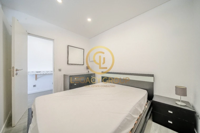 Apartamento T0 para Venda em Armação de Pera Foto 15