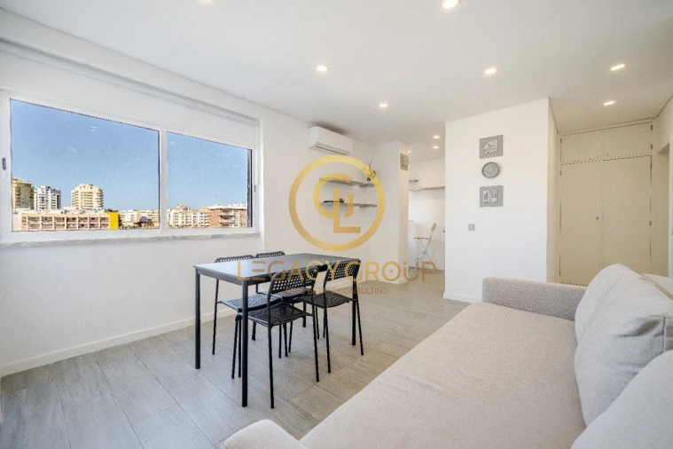 Apartamento T0 para Venda em Armação de Pera Foto 6