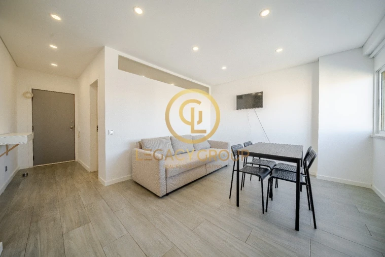 Apartamento T0 para Venda em Armação de Pera Foto 5