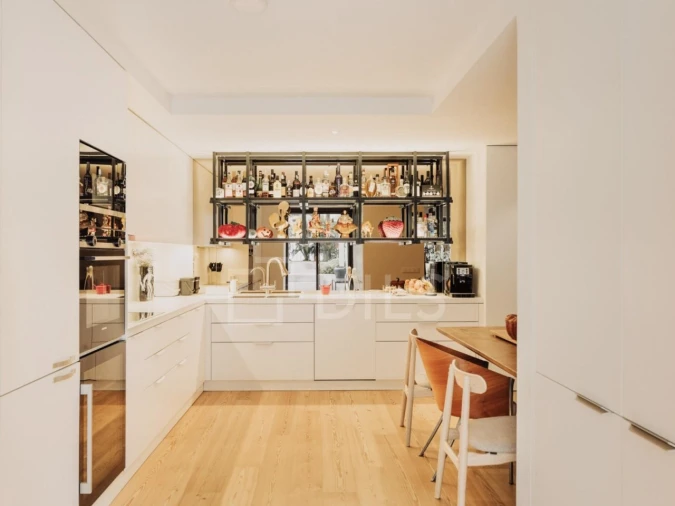 Apartamento T2 para Venda em Avenidas Novas Foto 4